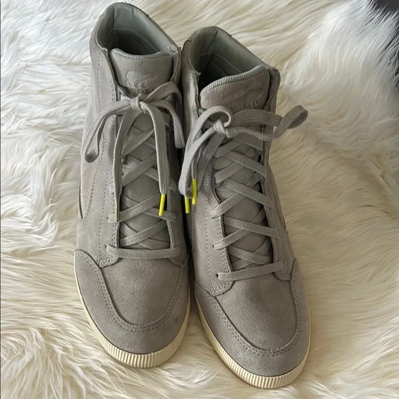 Sorel Gray Suede Wedge Boots size 10 - Picture 6 of 10